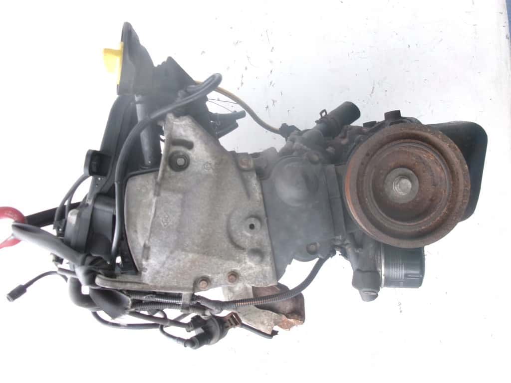 Moteur D4F 702 vue 5