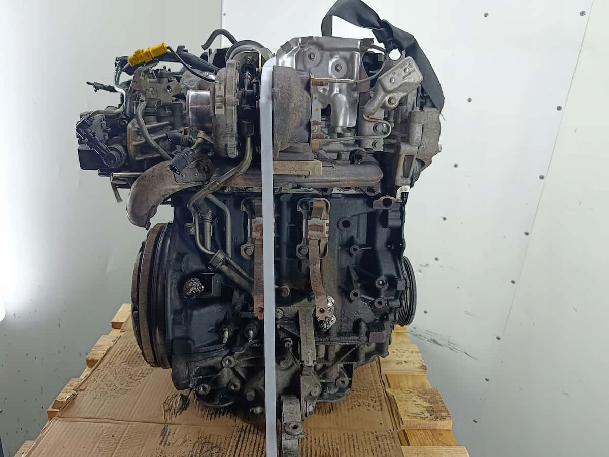 Moteur M9R 816 vue 3