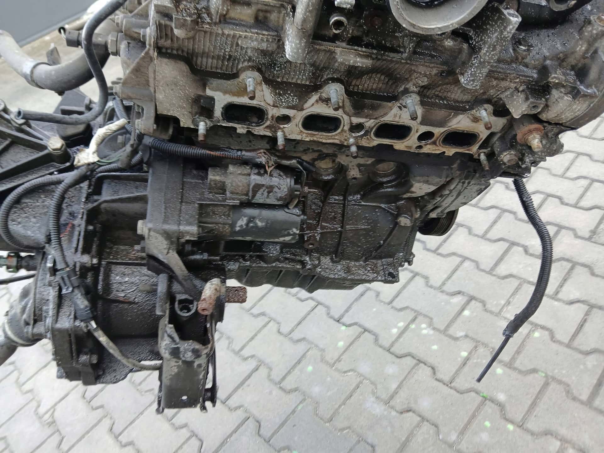Moteur F4R 790 vue 4