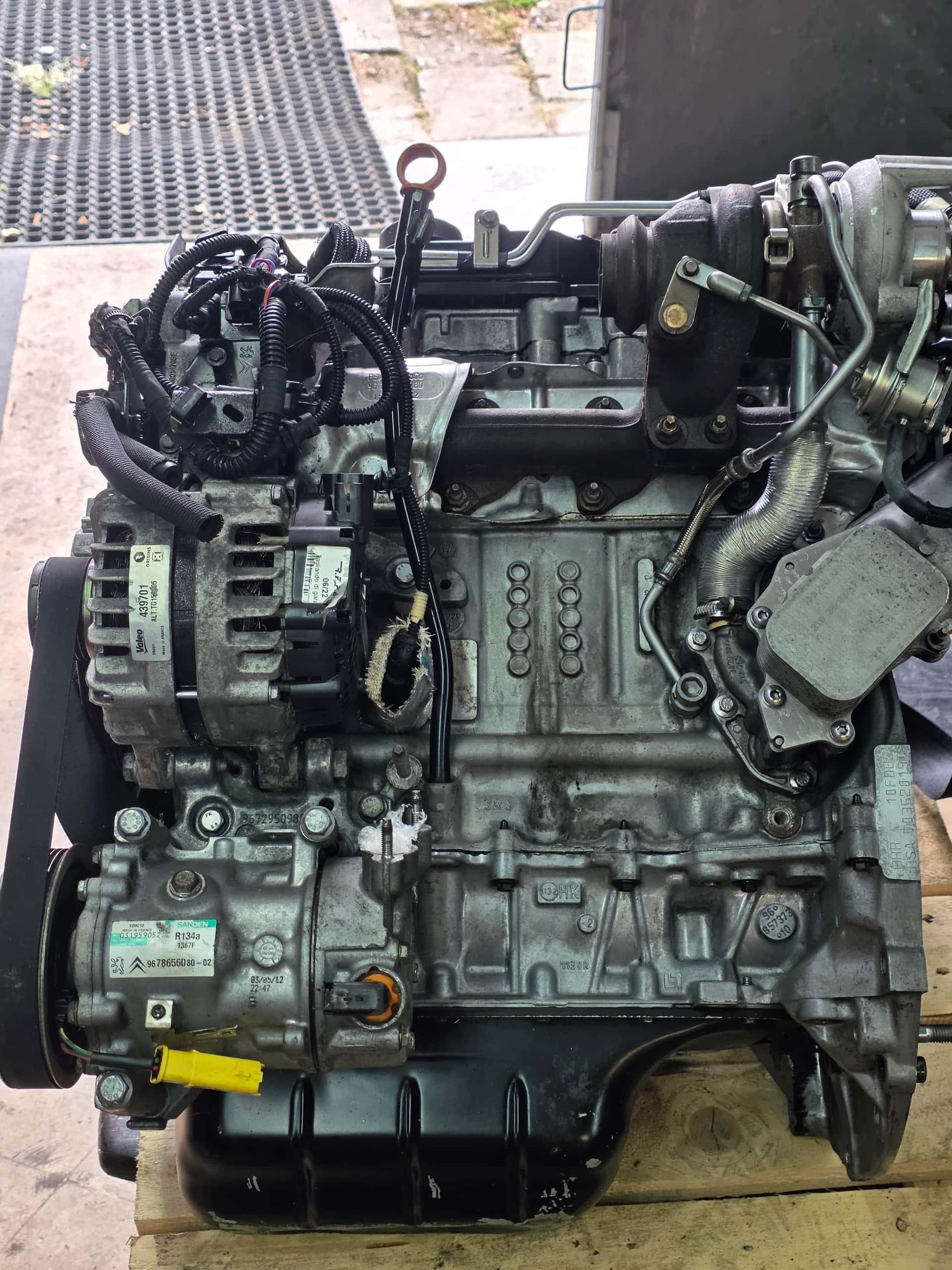 Moteur 8HS (DV4TED) vue 2