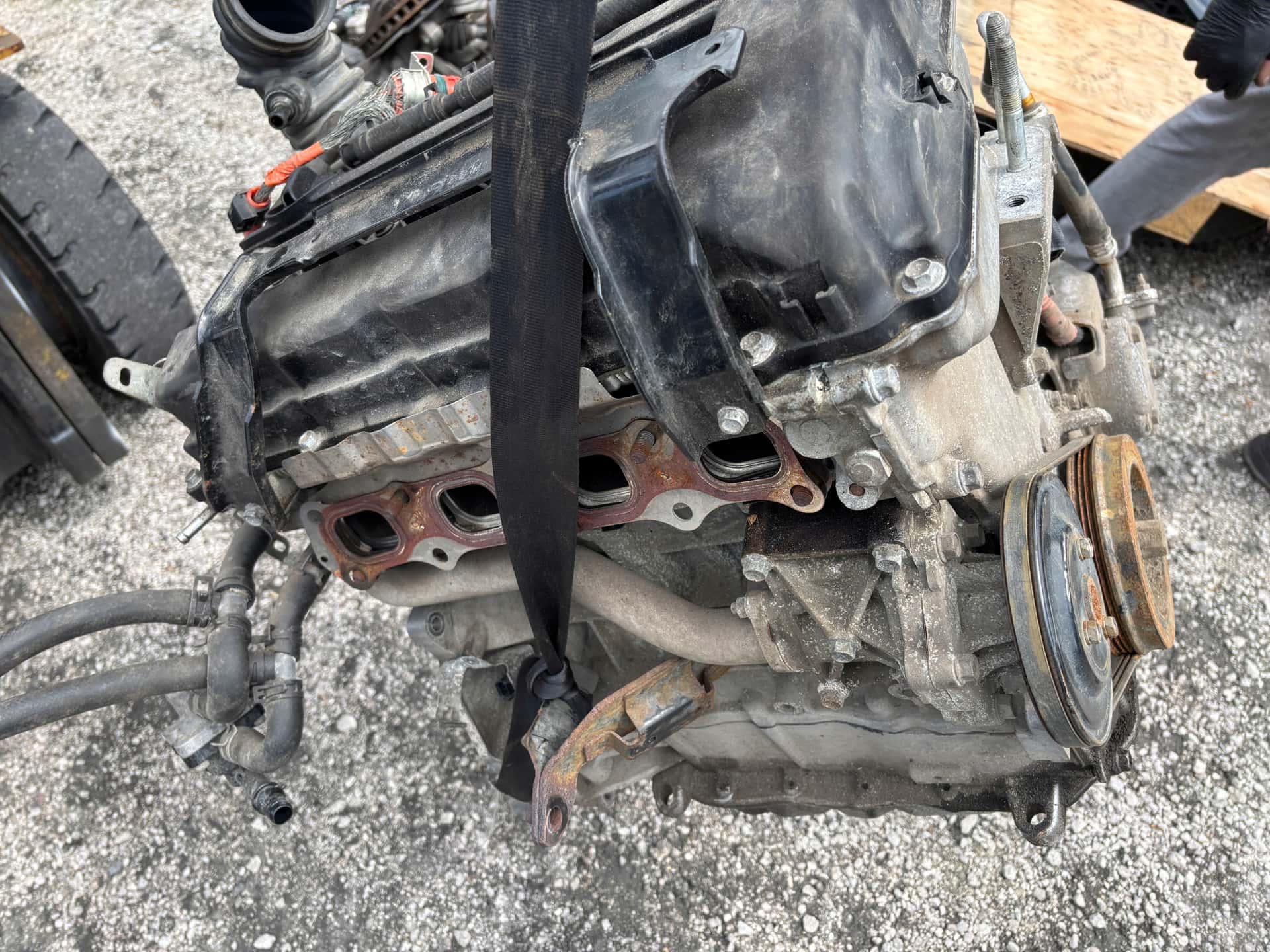 Moteur 4B11 vue 5