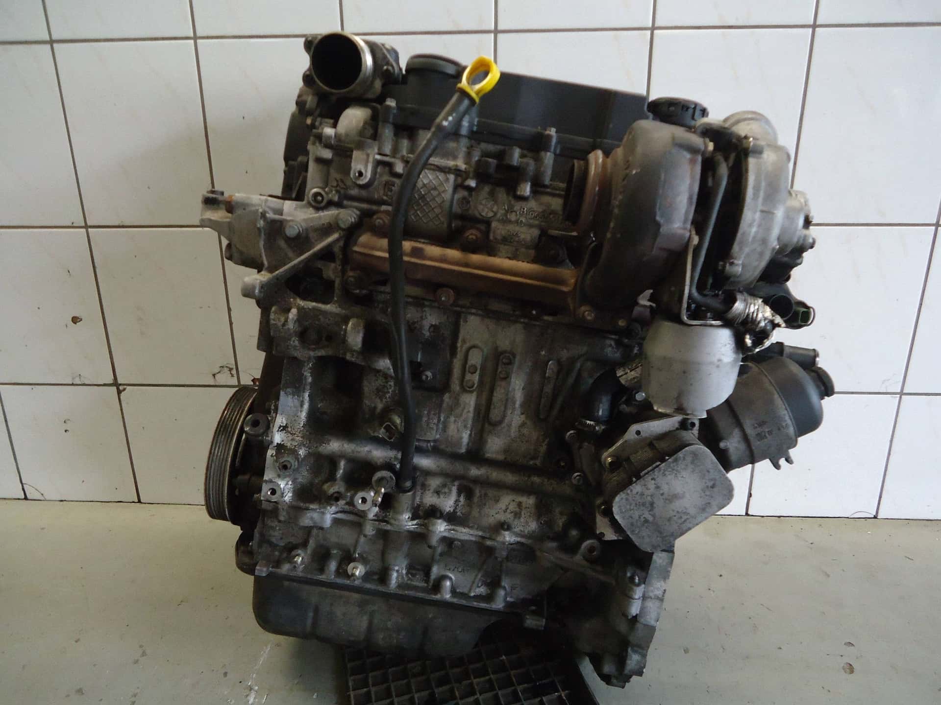 Moteur 9HV (DV6TED4B) vue 6