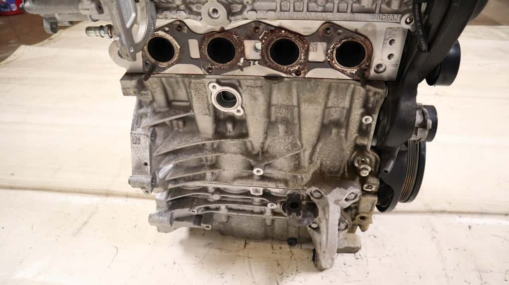Moteur B 4204 T34 vue 4
