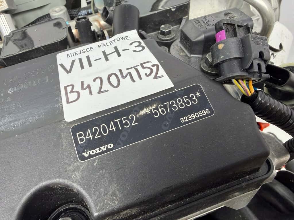 Moteur B 4204 T52 vue 2