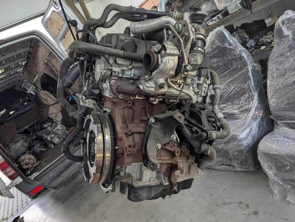 Moteur YLF6 vue 3