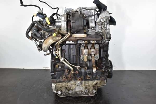 Moteur M9R 830 vue 8
