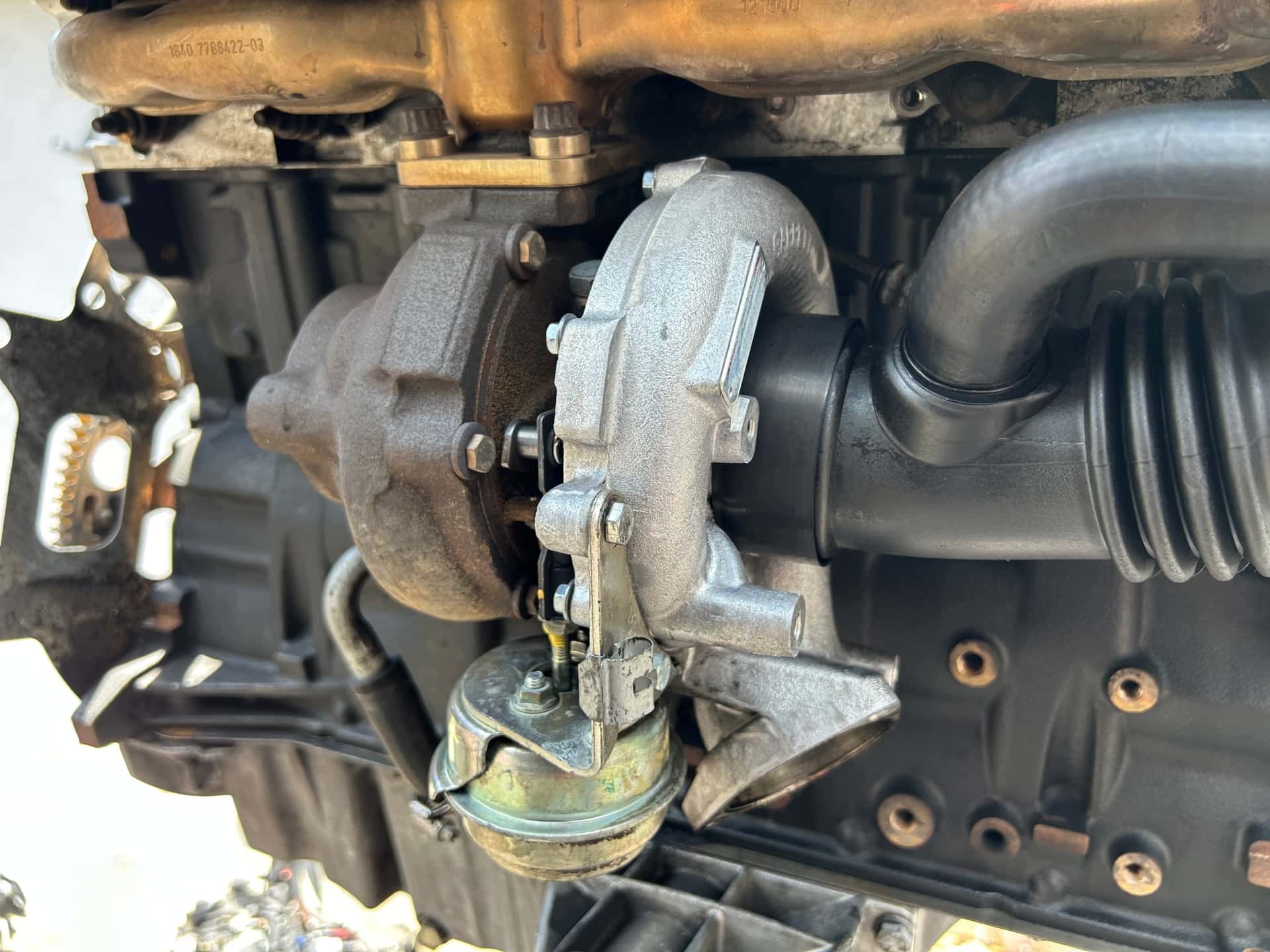 Moteur 306D2 vue 11