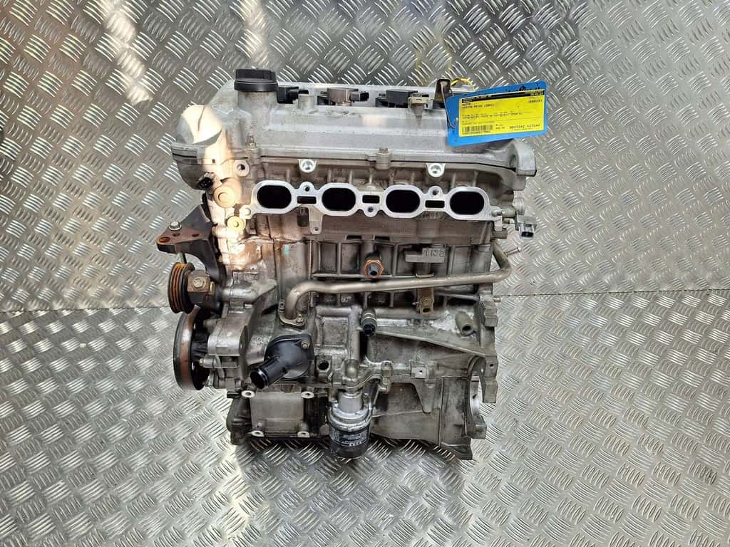 Moteur 1NZ-FXE vue 2