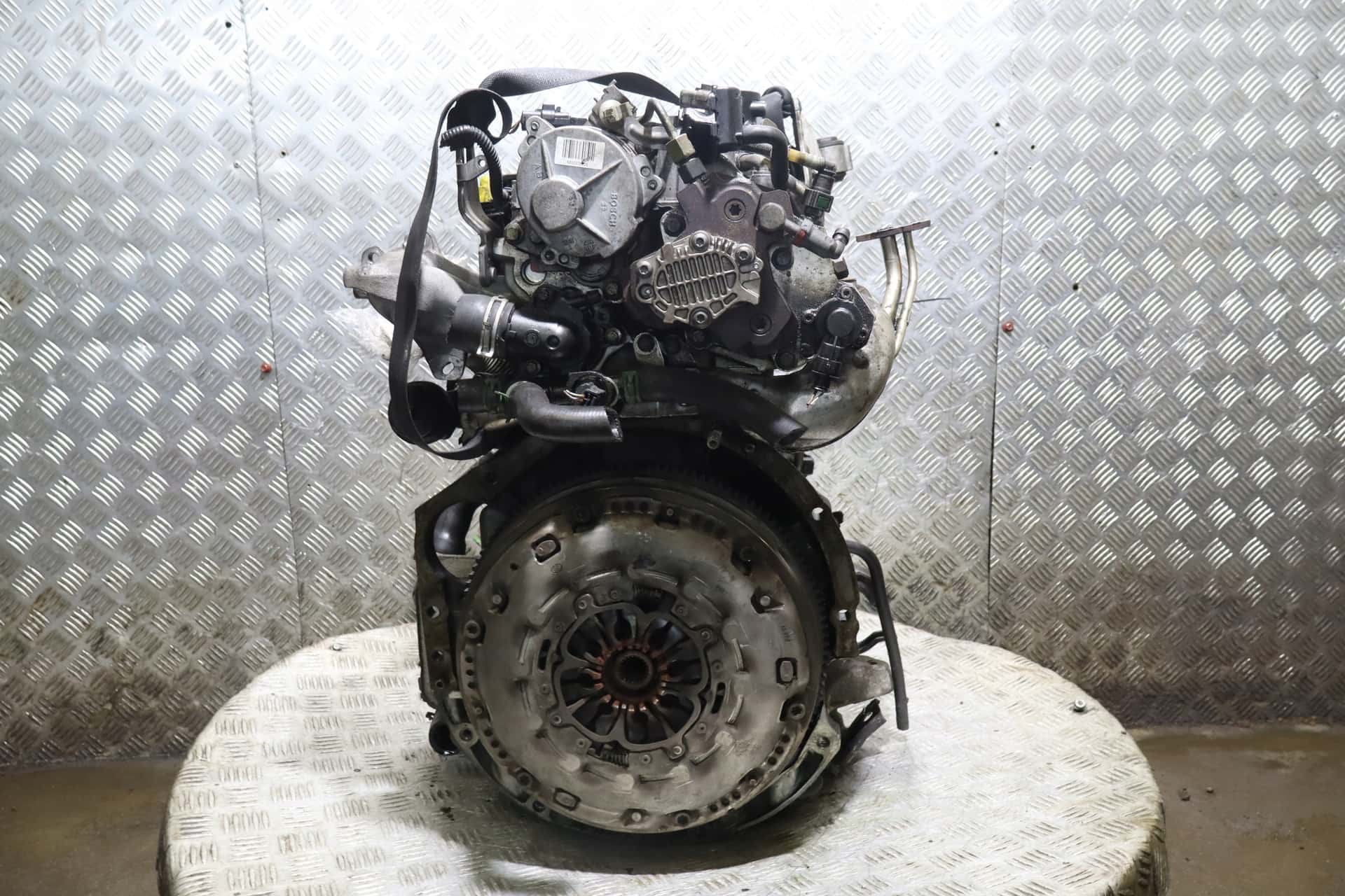 Moteur G9T 743 vue 3
