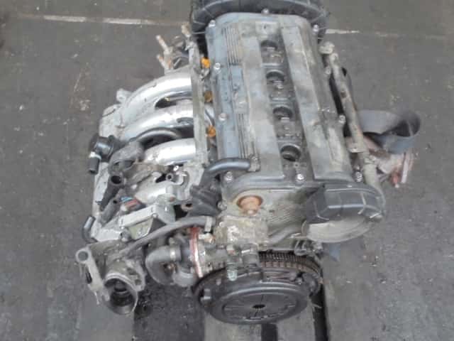 Moteur D6C (XU9J4) vue 5