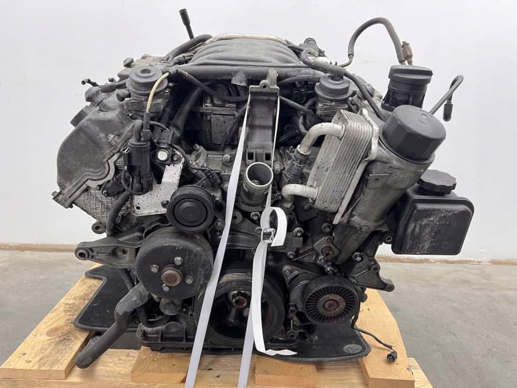 Moteur M 112.973 vue 3