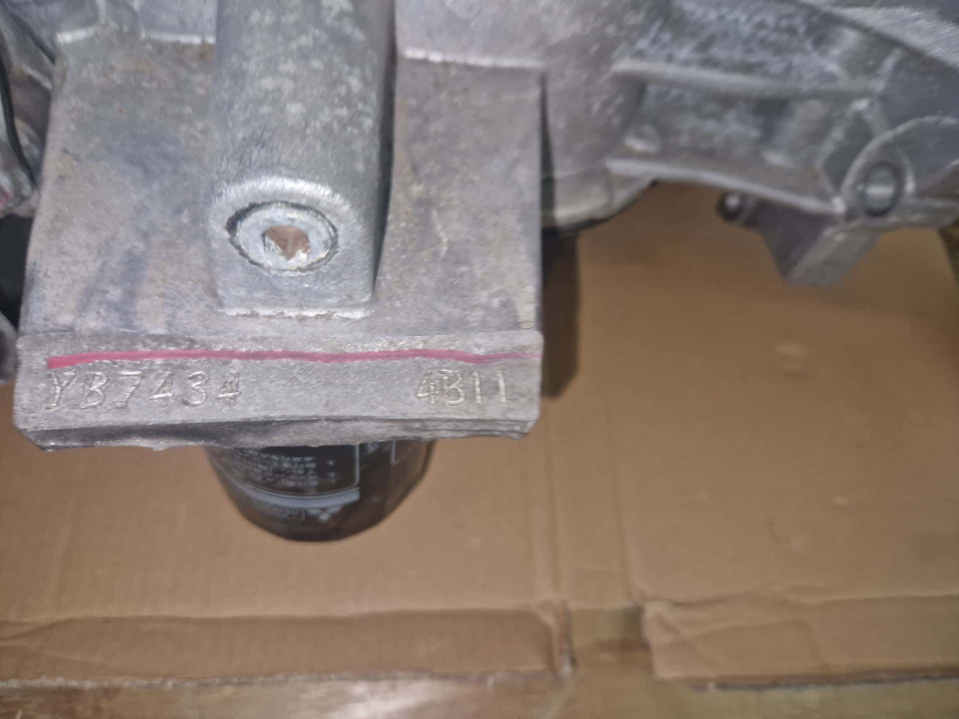 Moteur 4B12 vue 2