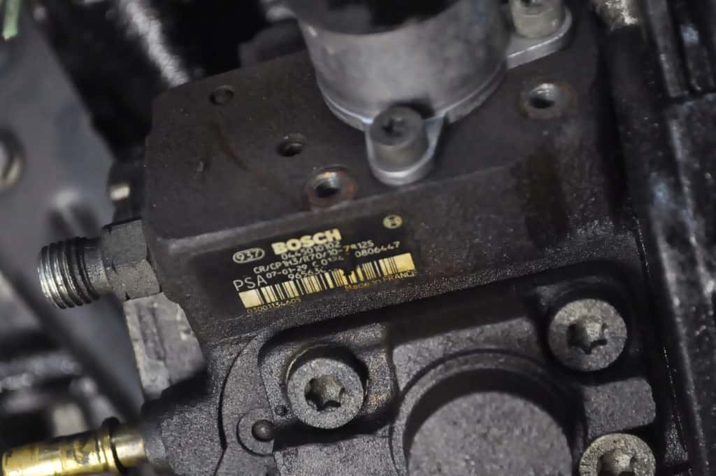 Moteur 9HV (DV6TED4B) vue 2