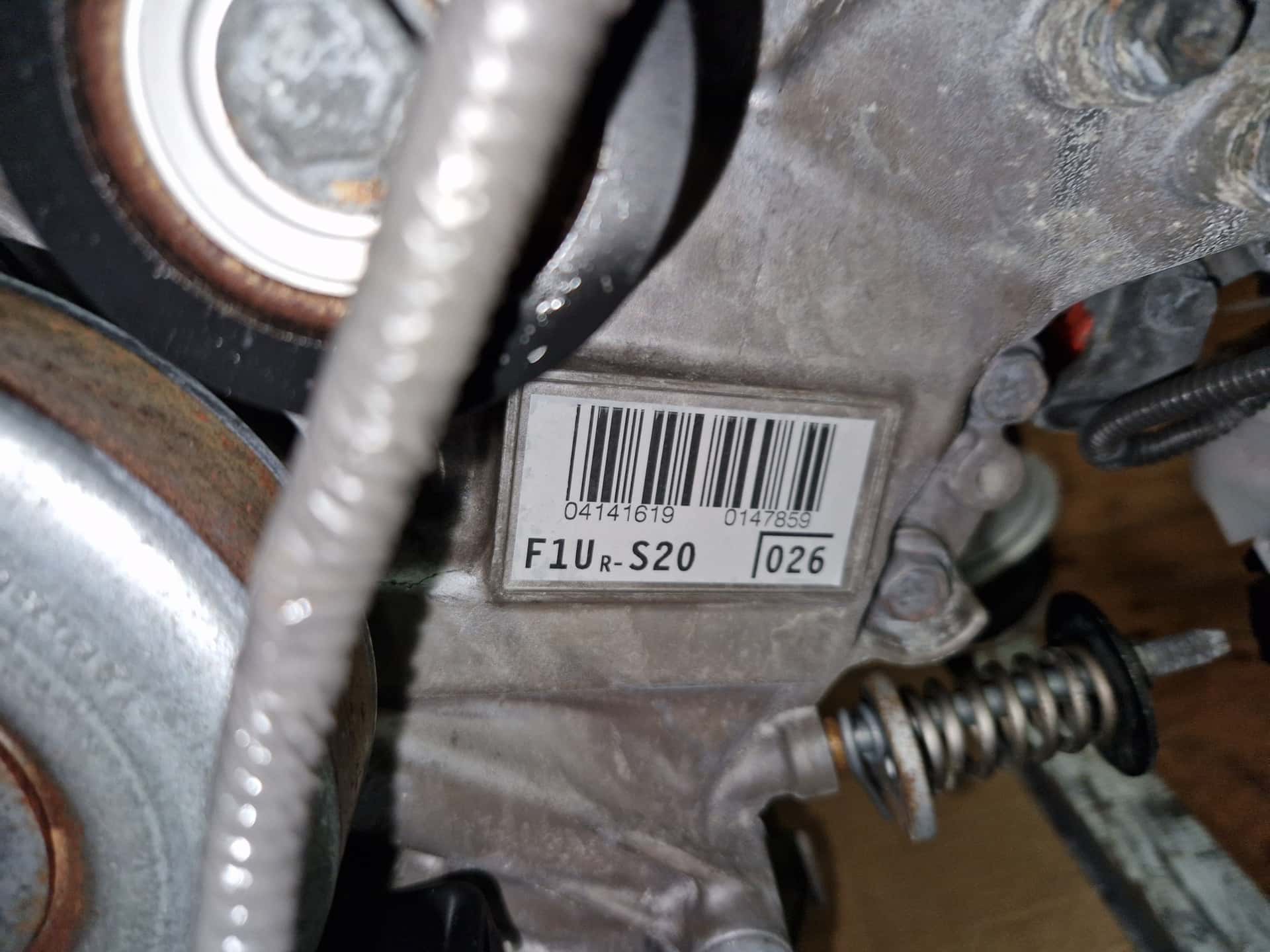 Moteur 1UR-FE vue 4
