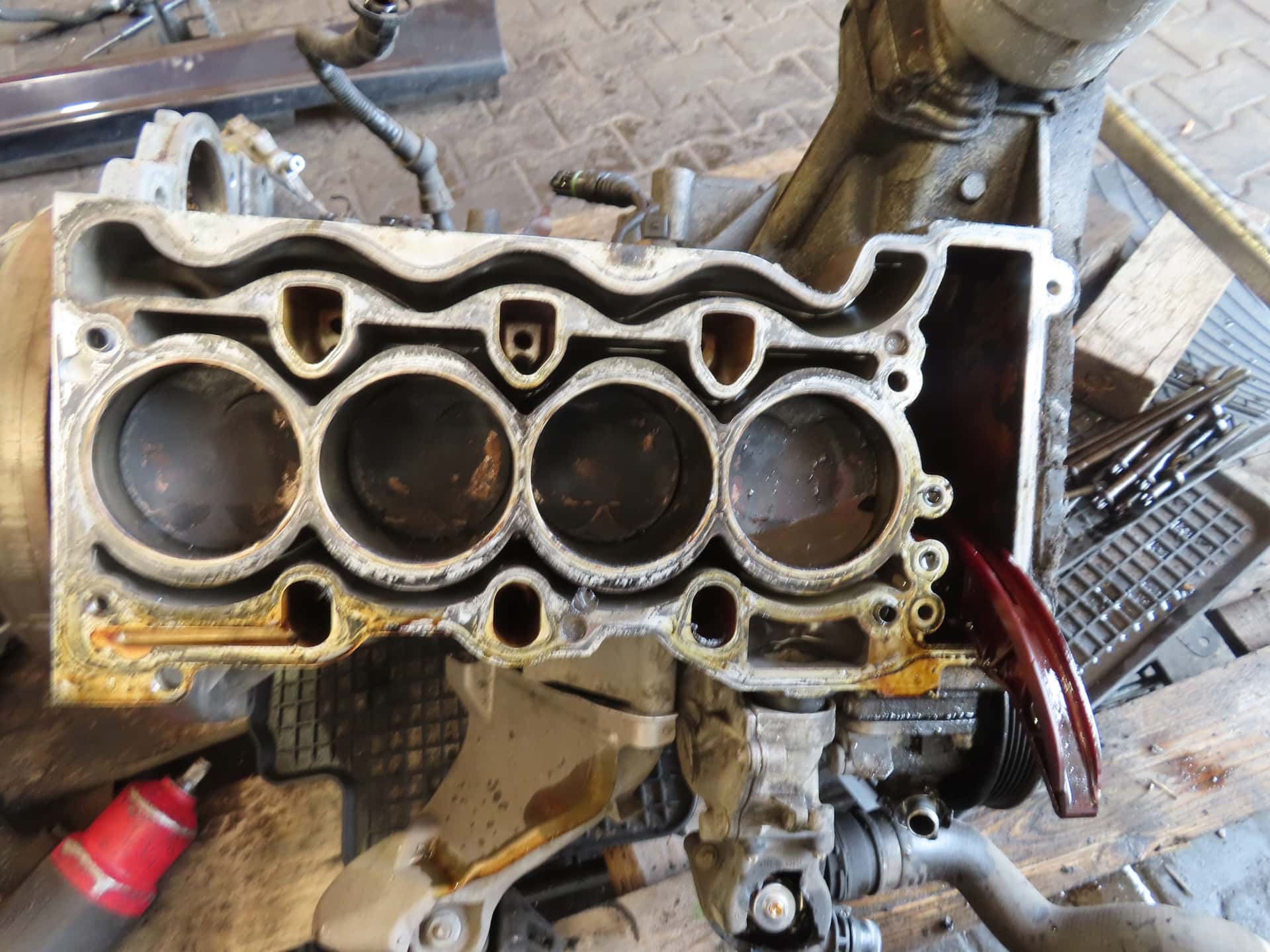 Moteur N46 B20 B vue 2