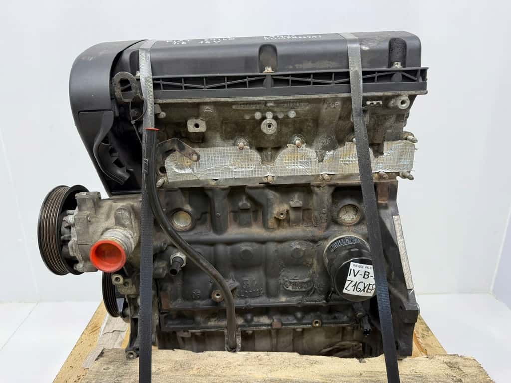 Moteur 192 B3.000 vue 2