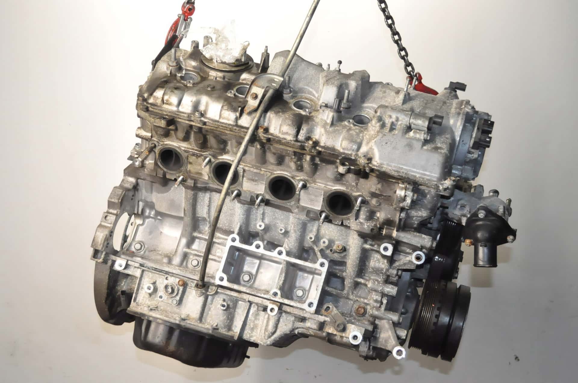 Moteur 2UR-GSE vue 6
