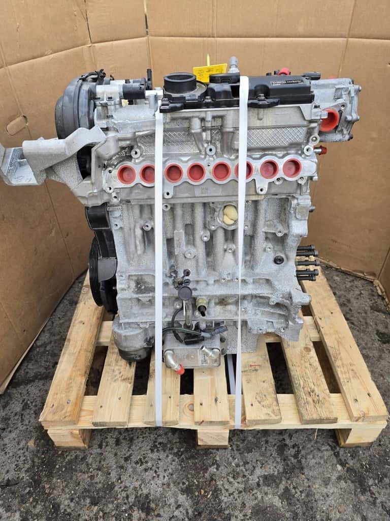 Moteur B 4204 T52 vue 2