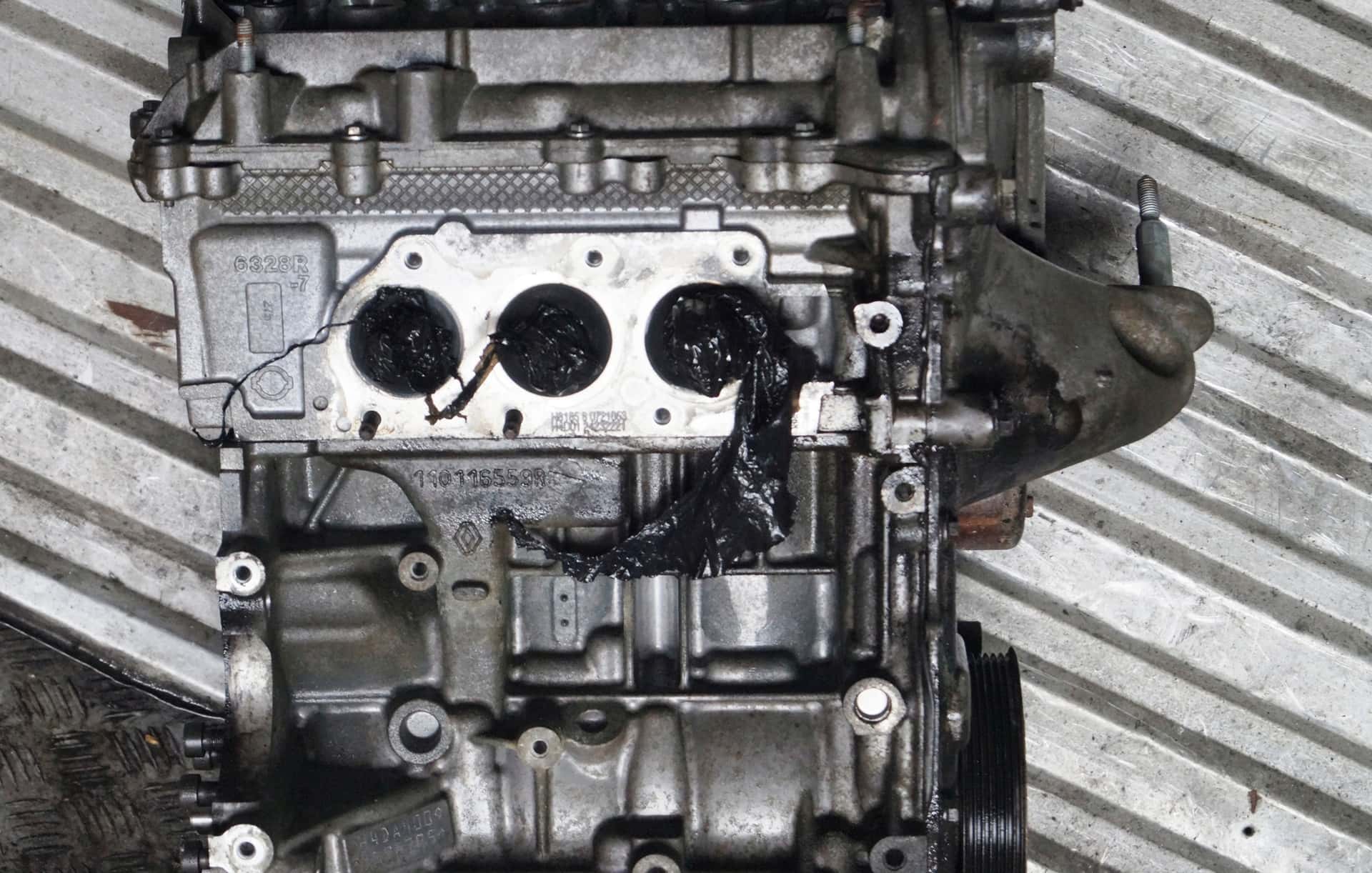 Moteur B4D 403 vue 6