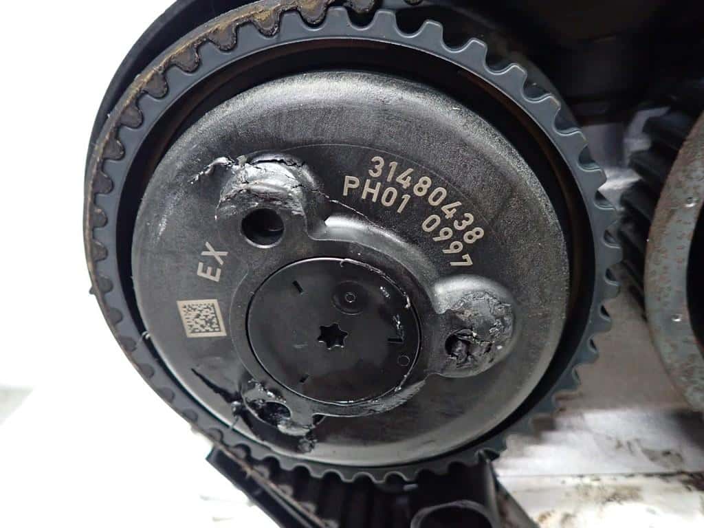 Moteur B 4204 T37 vue 4