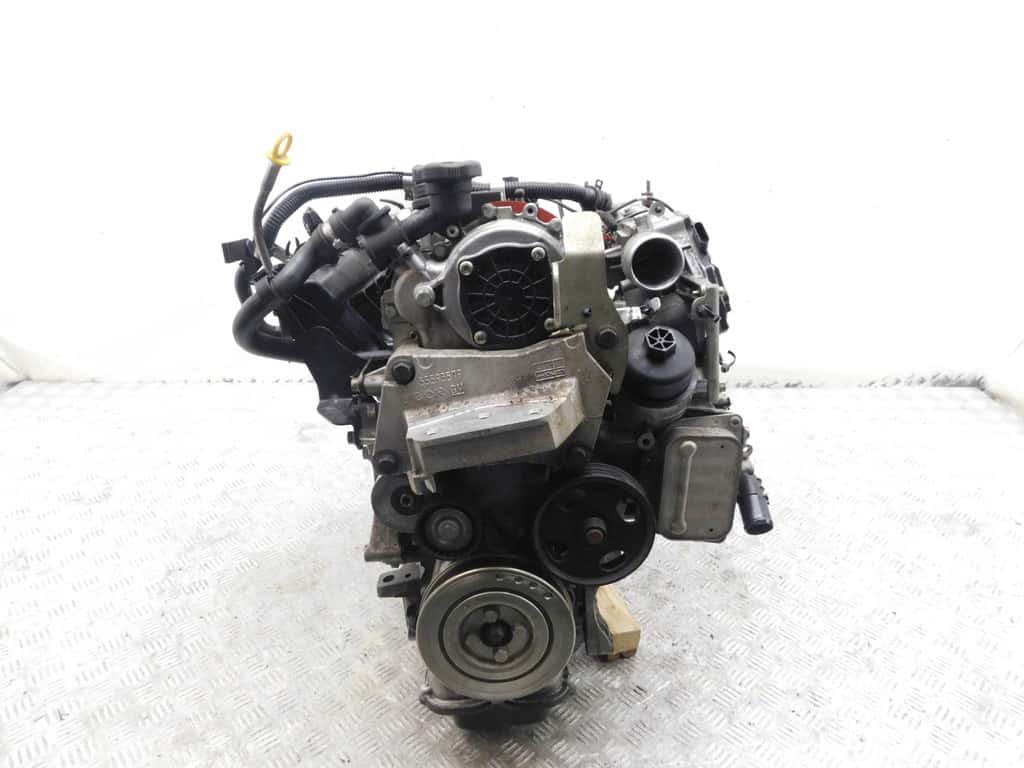 Moteur B 13 DTC vue 3