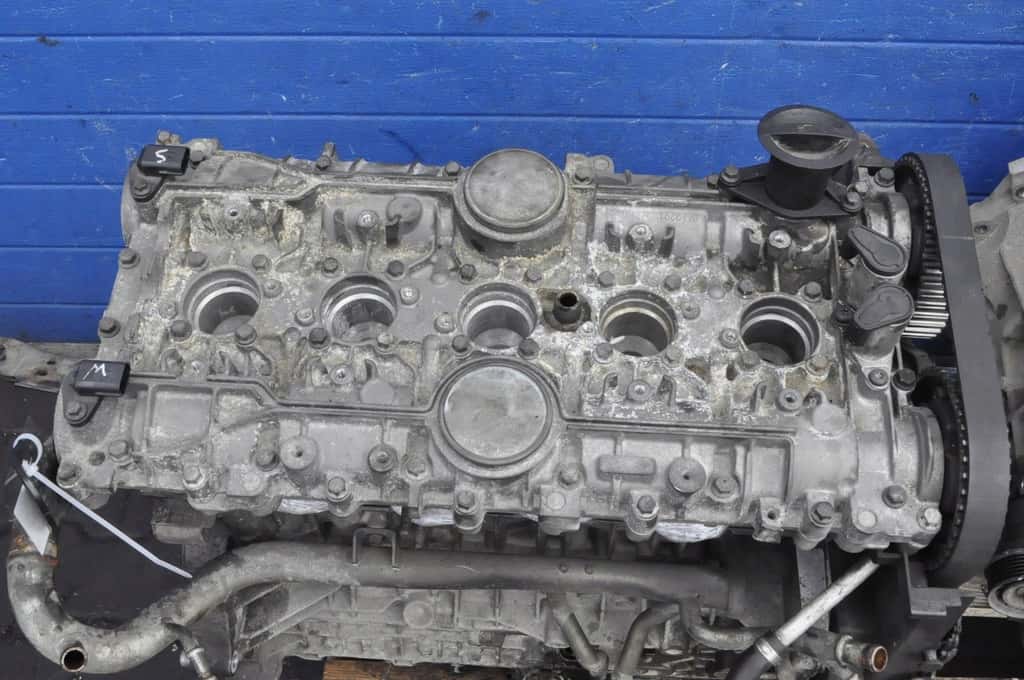 Moteur B 5254 T6 vue 2