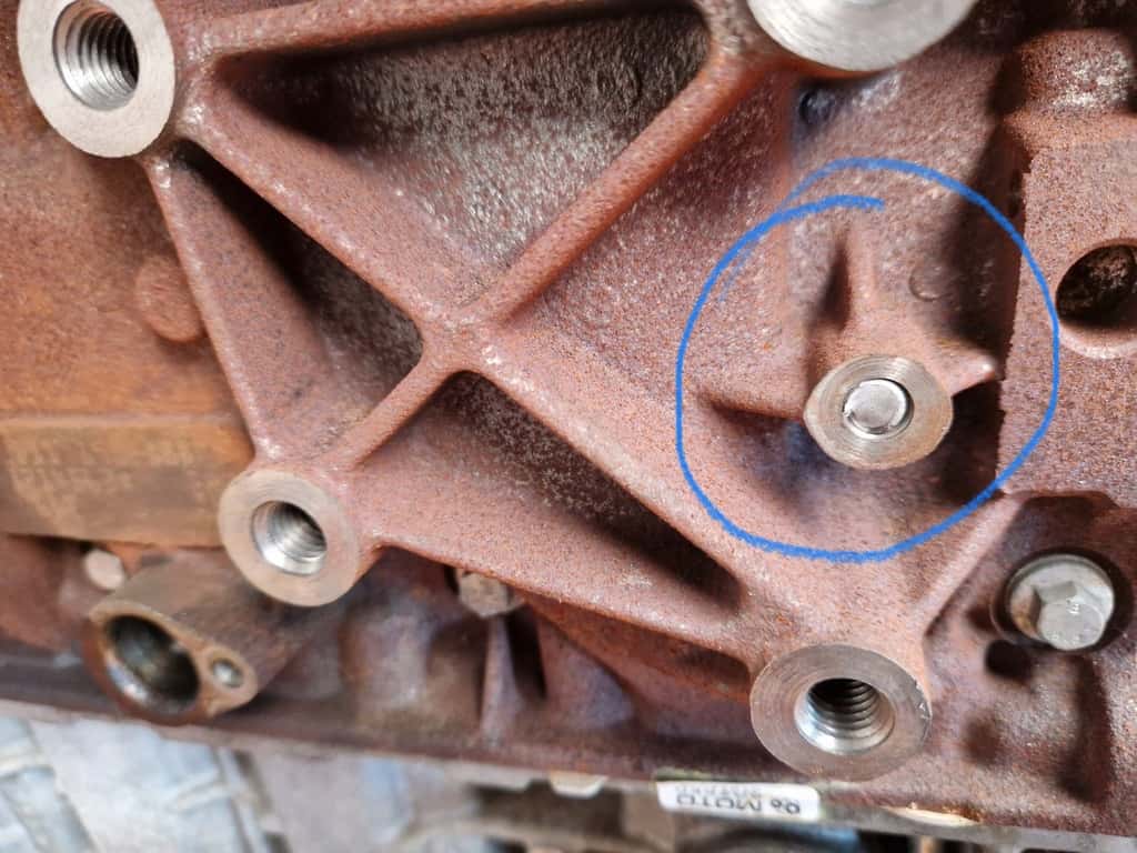 Moteur 306DT vue 6