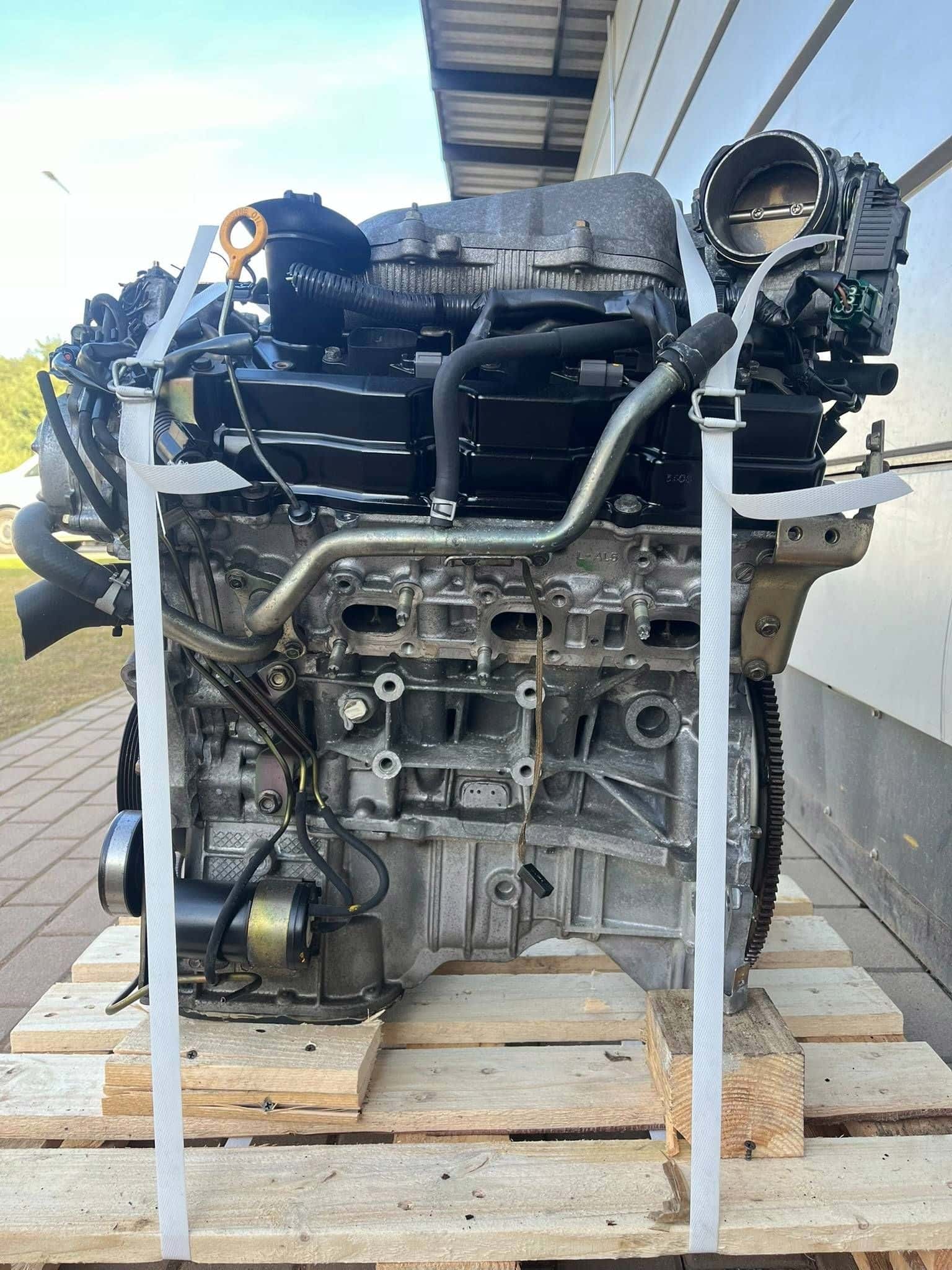 Moteur VQ25DE vue 2