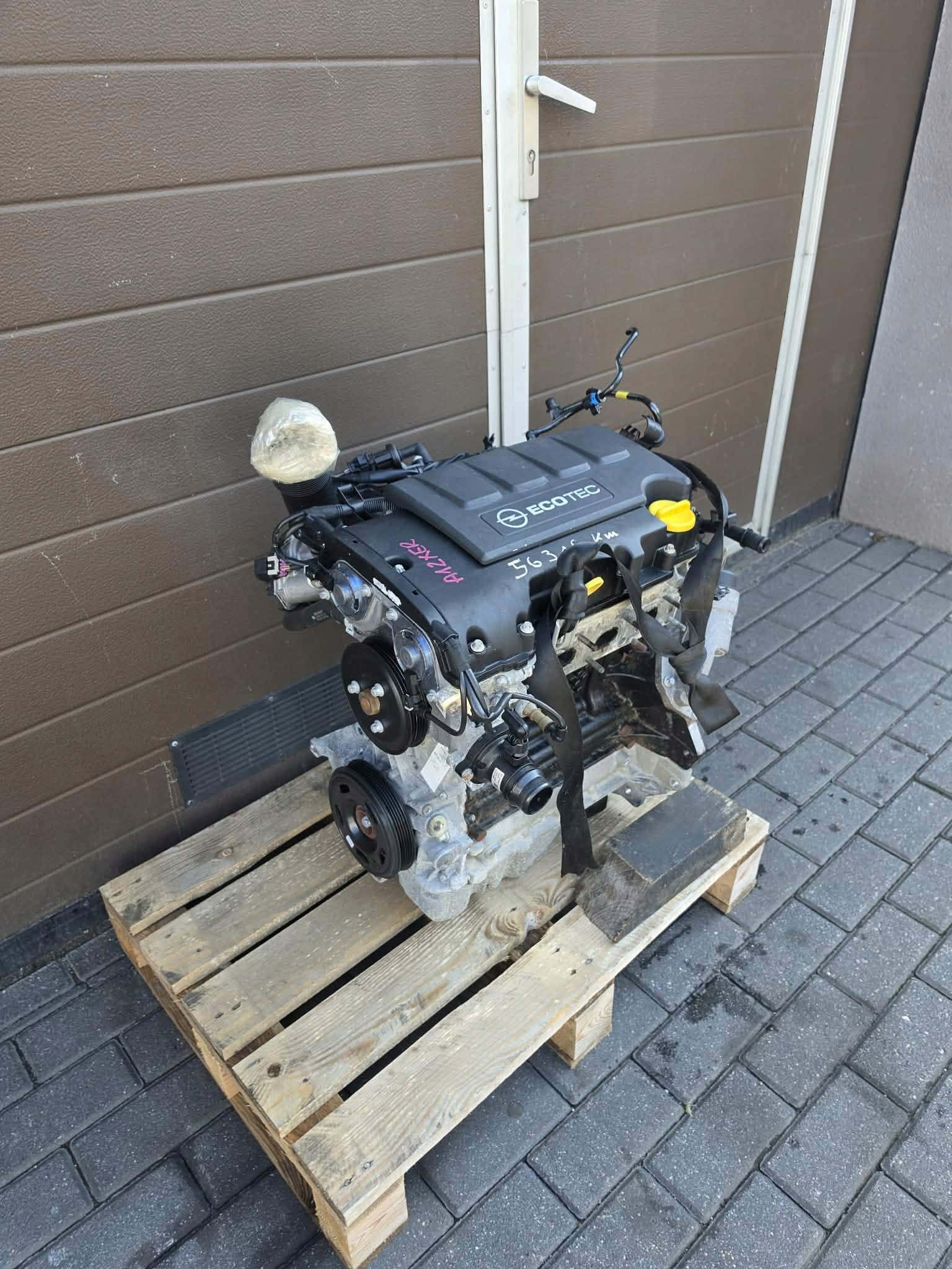 Moteur A 12 XER vue 5
