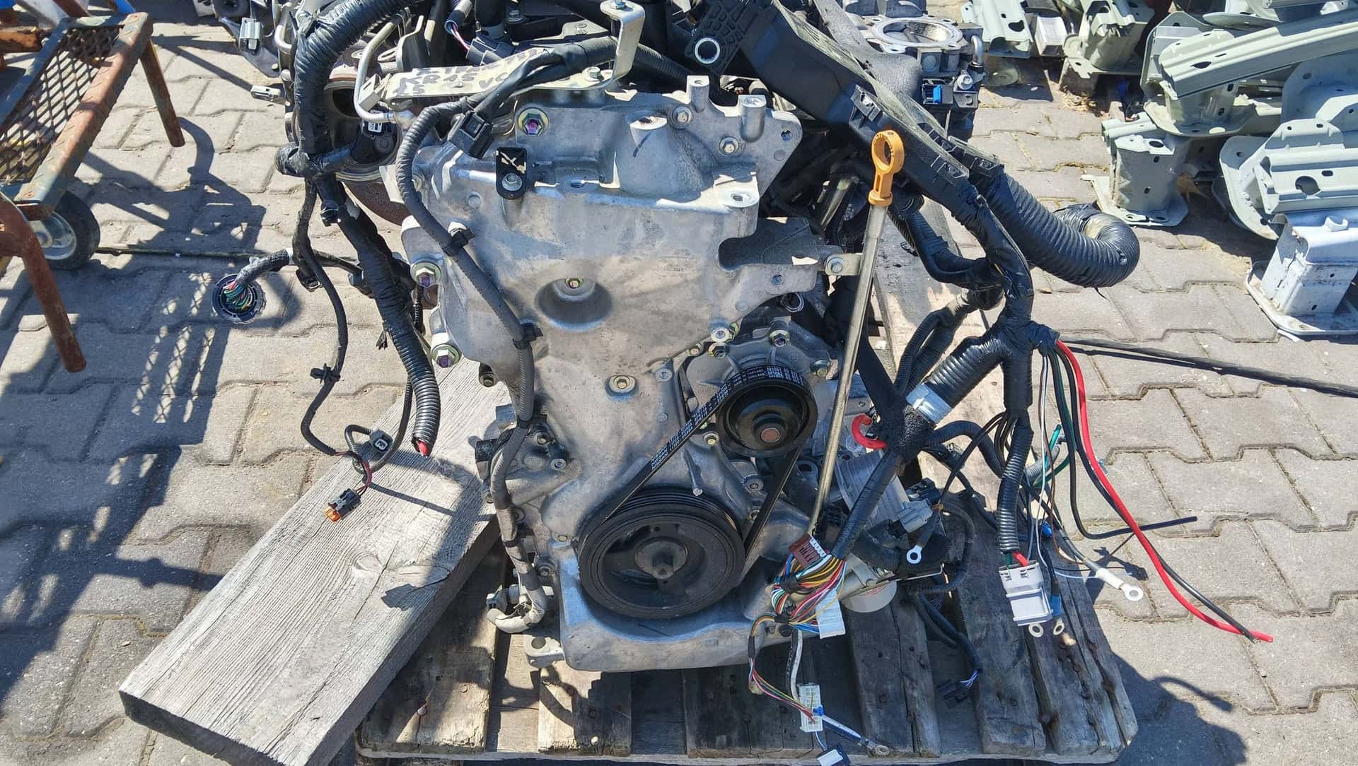 Moteur KR15DDT vue 4