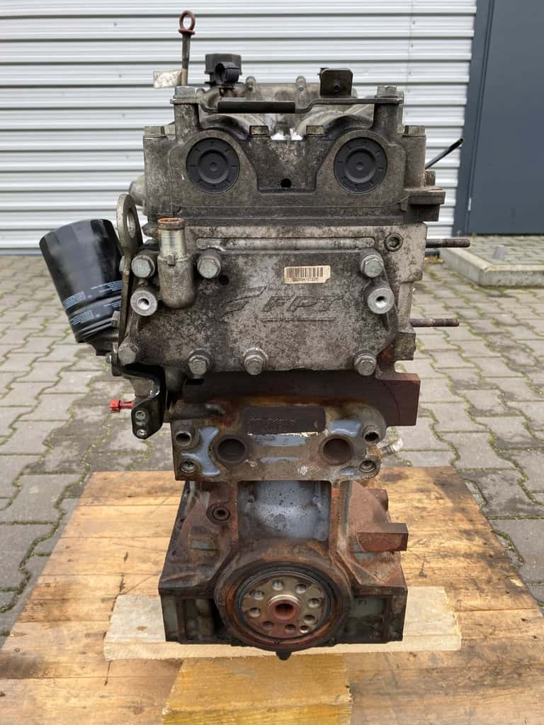 Moteur F1CFL411J vue 4