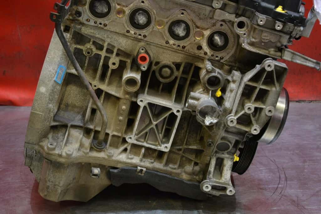 Moteur M 112.913 vue 11