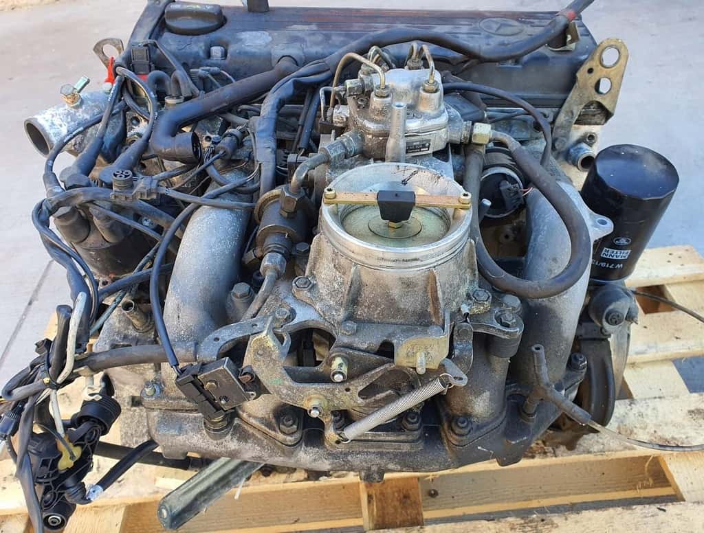 Moteur M 102.962 vue 2