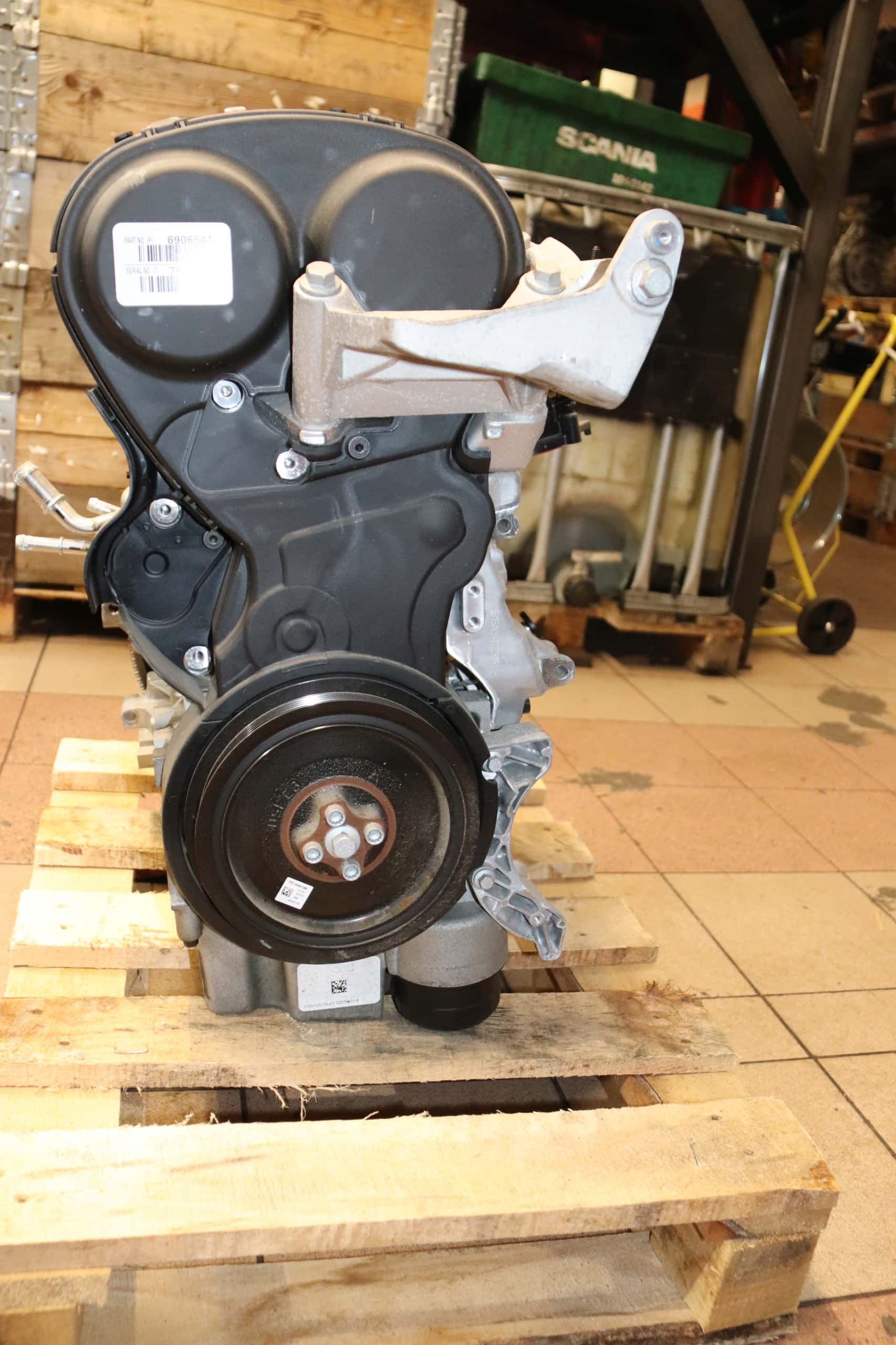 Moteur B 4204 T31 vue 2