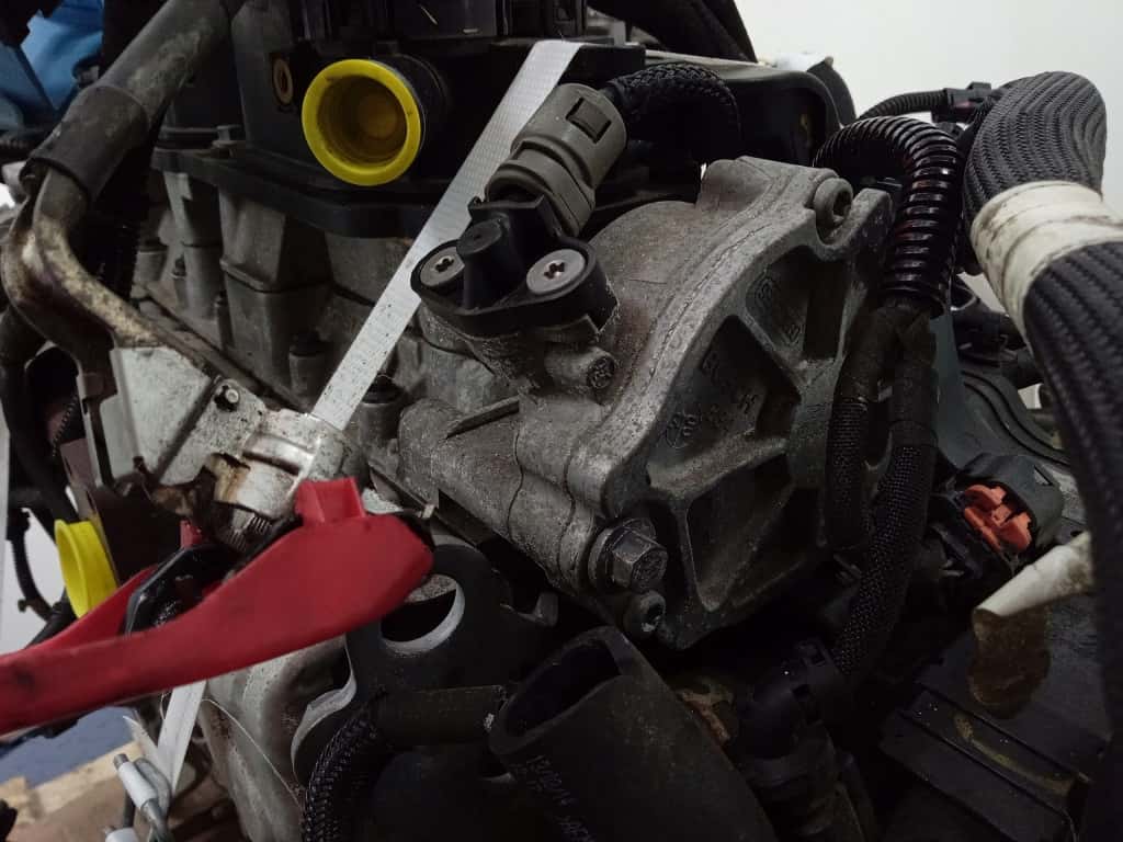 Moteur 8HP (DV4C) vue 4