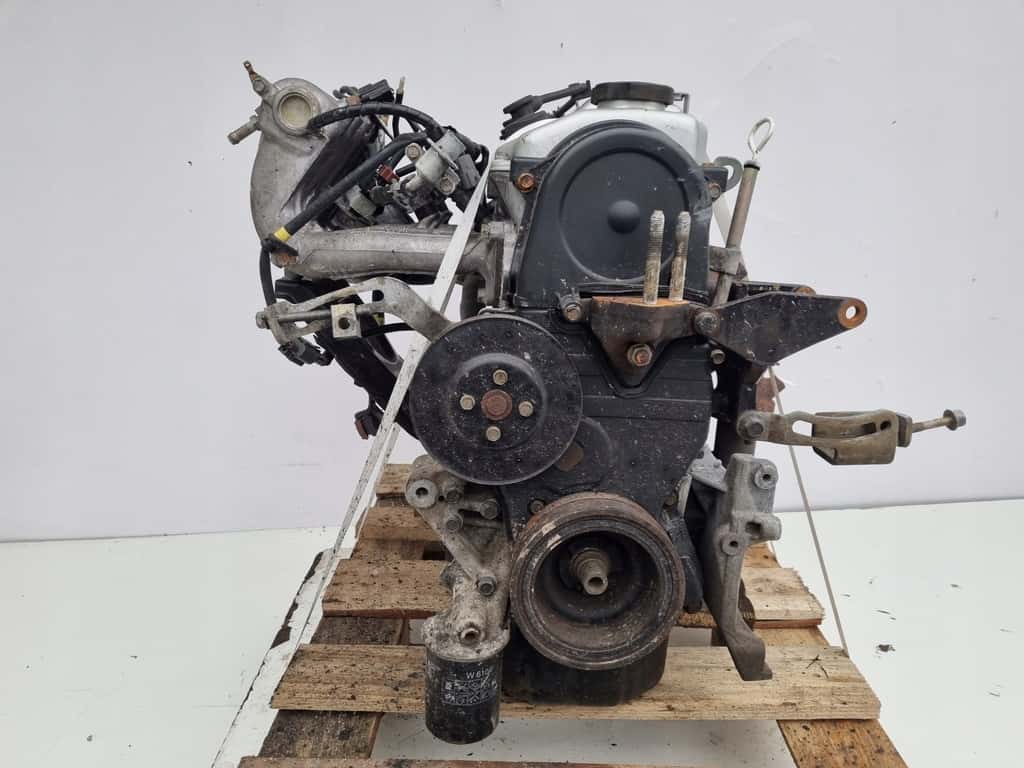Moteur 4G13 (16V) vue 4
