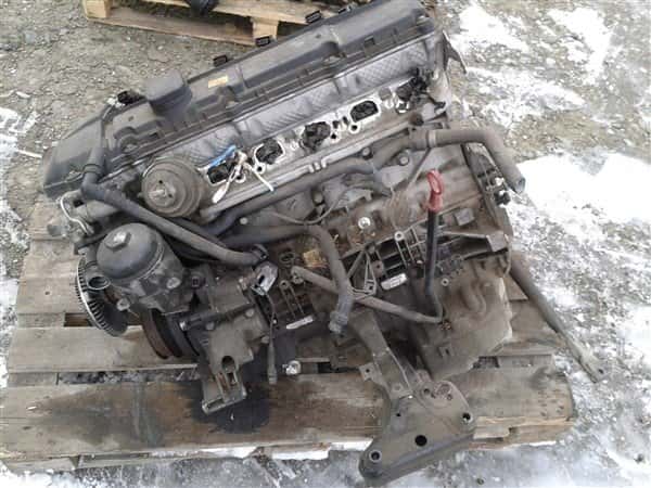 Moteur M52 B20 (206S4) vue 2