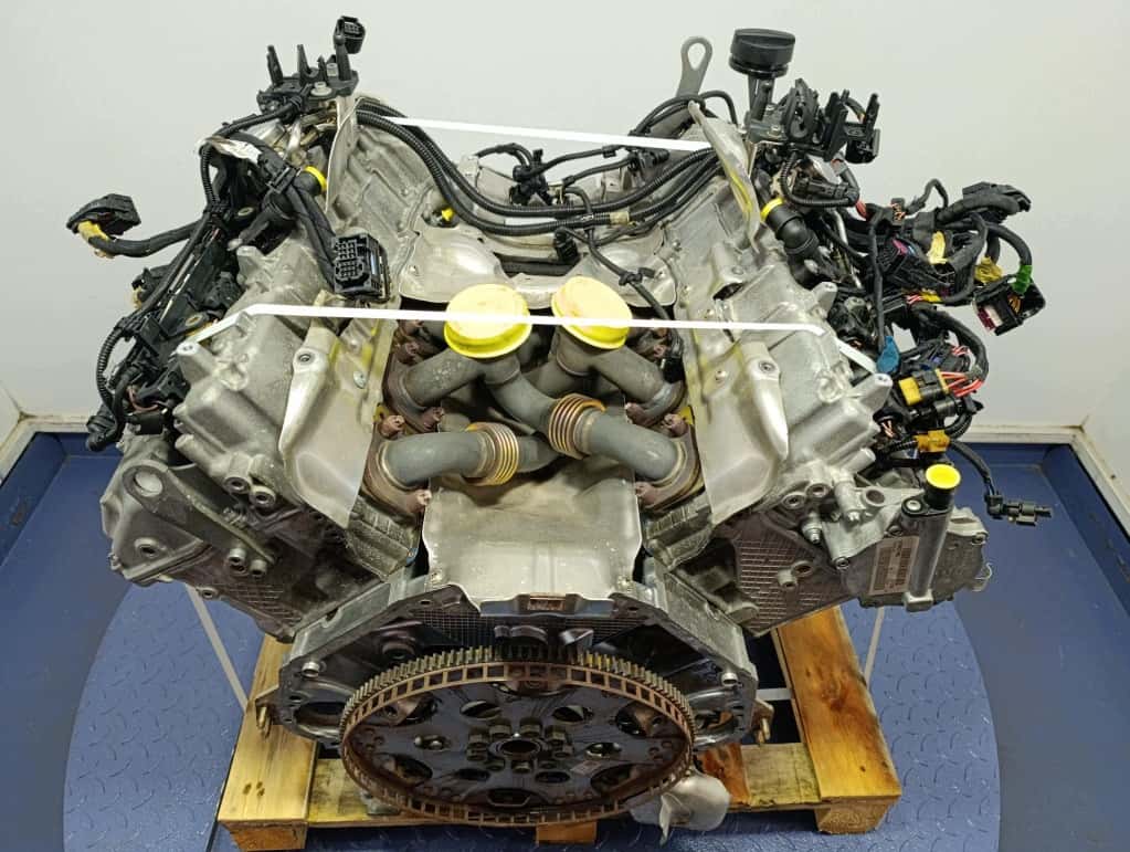 Moteur S63 B44 B vue 4