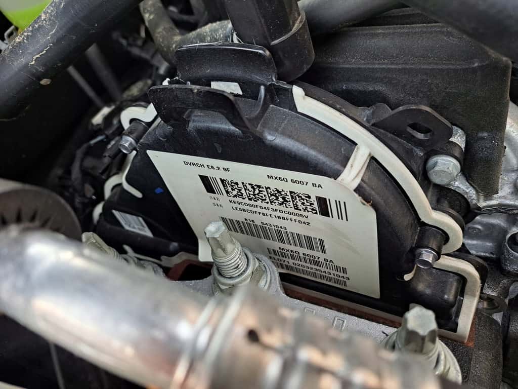 Moteur Y9DA vue 4