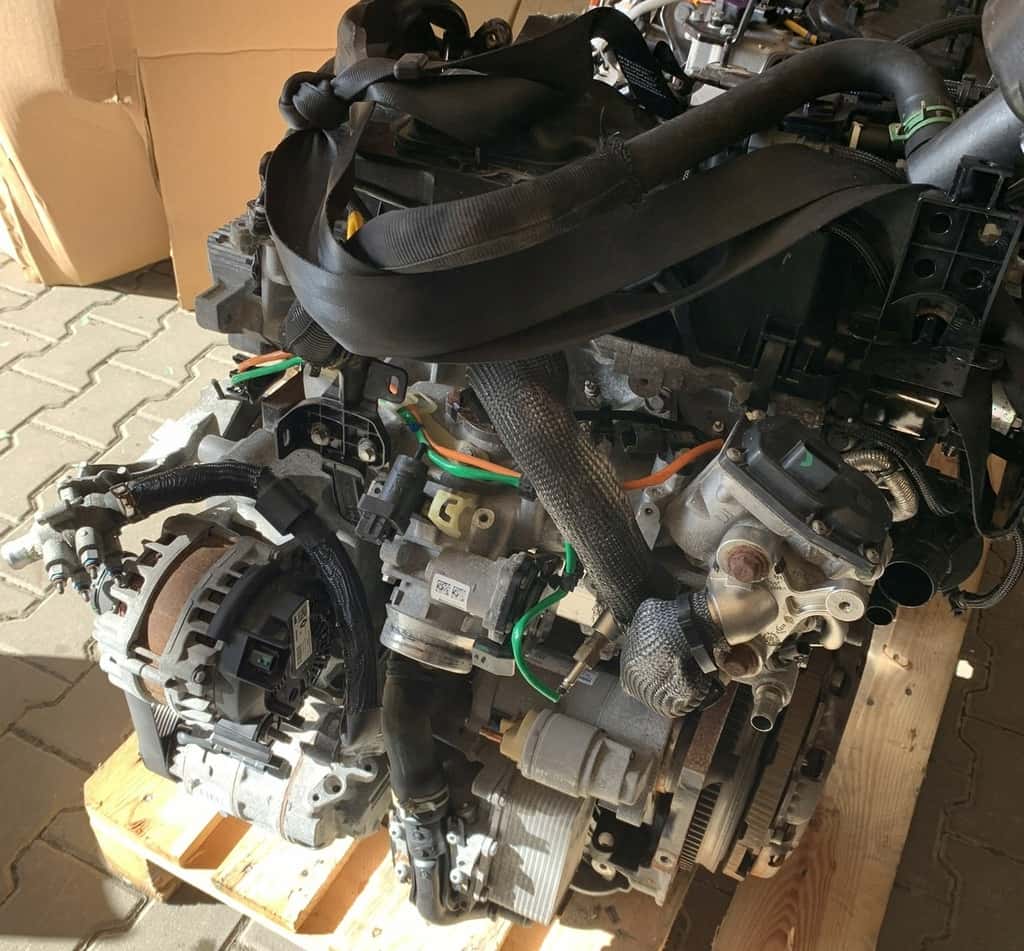Moteur M9T 726 vue 4