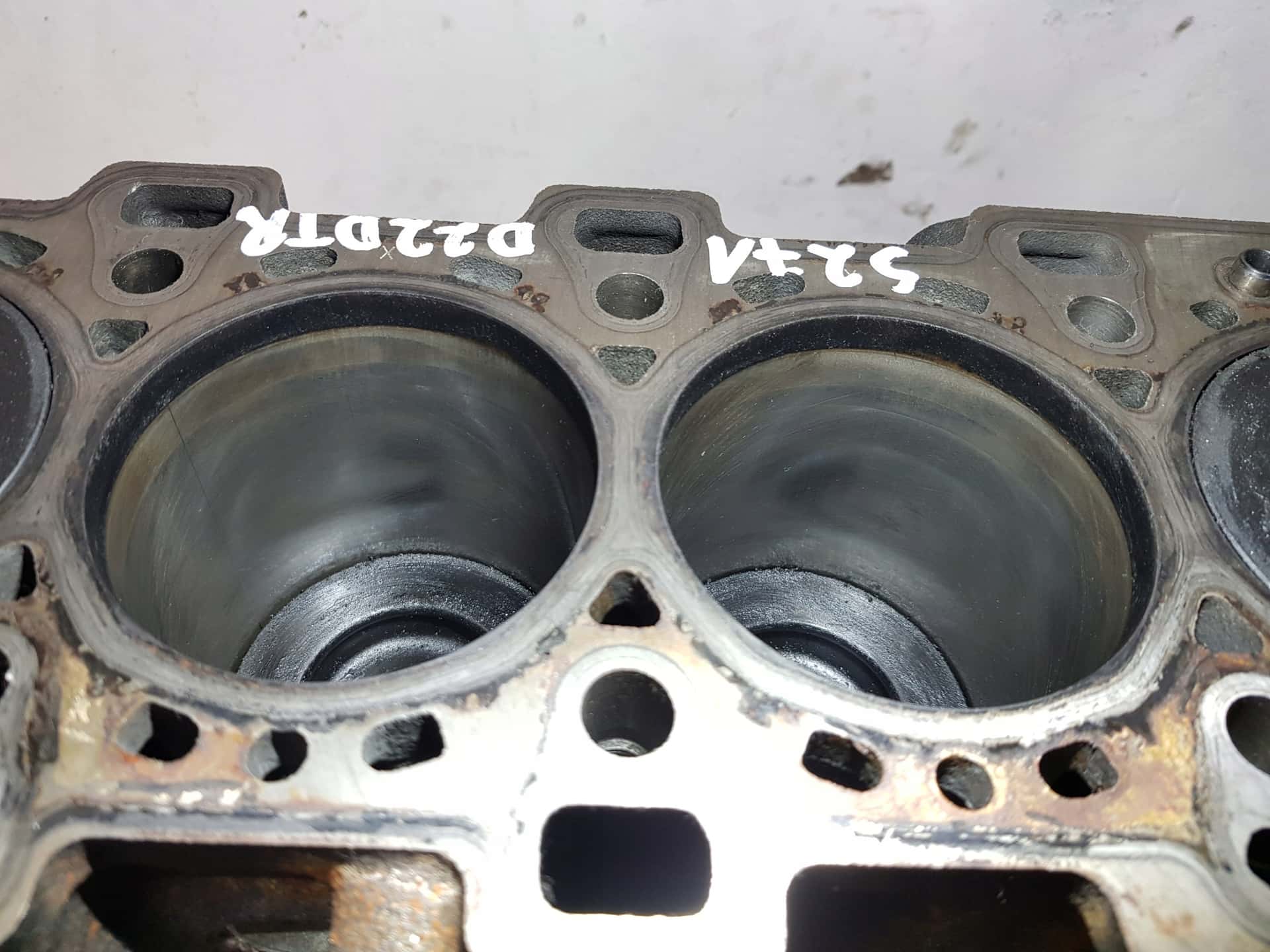 Moteur D22DTR(672.980) vue 9