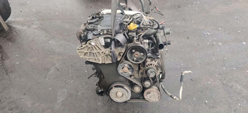 Moteur M9R 750 vue 3