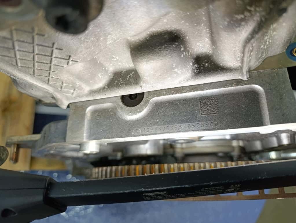 Moteur S63 B44 B vue 6