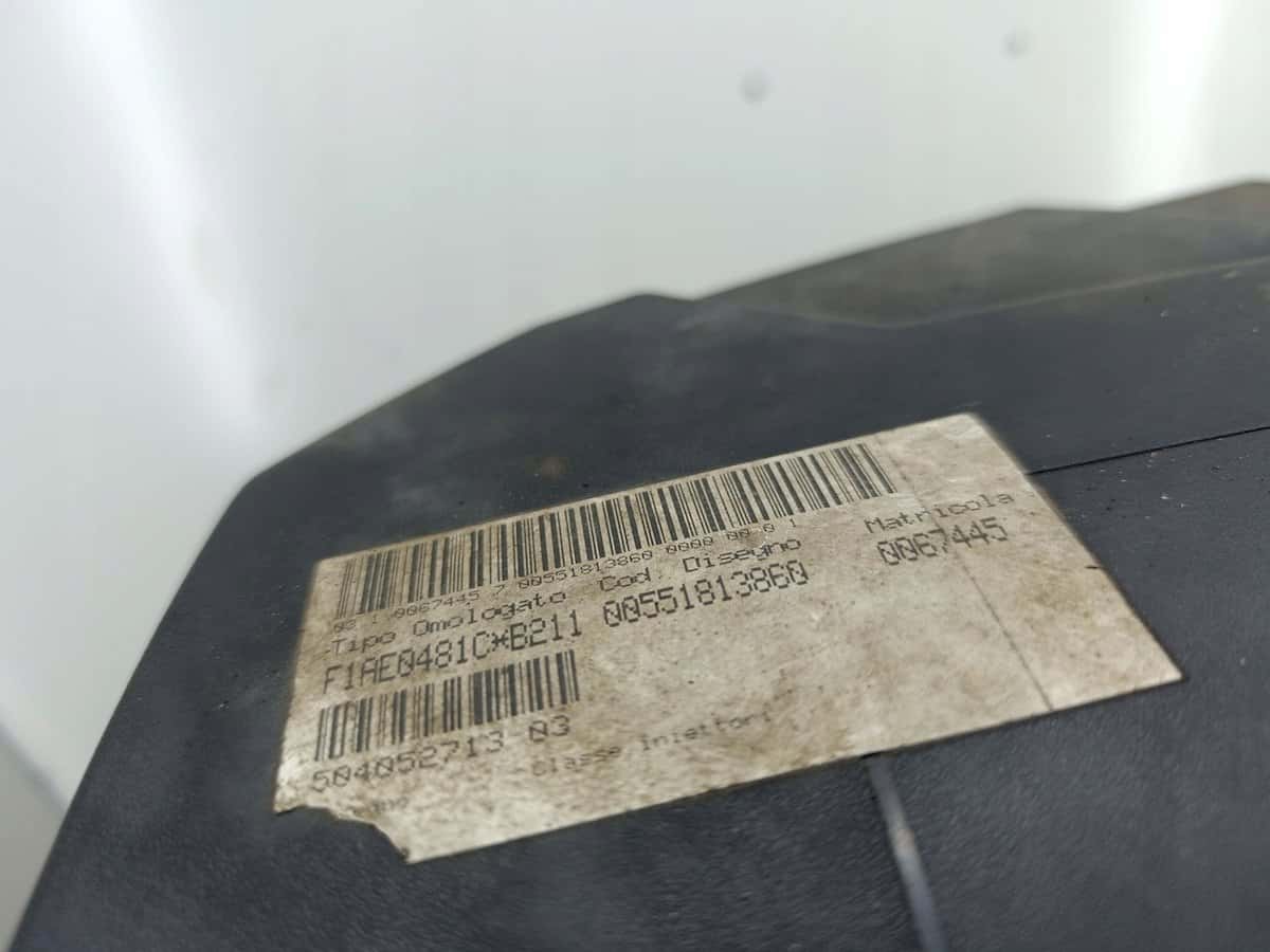 Moteur F1AE0481C vue 2
