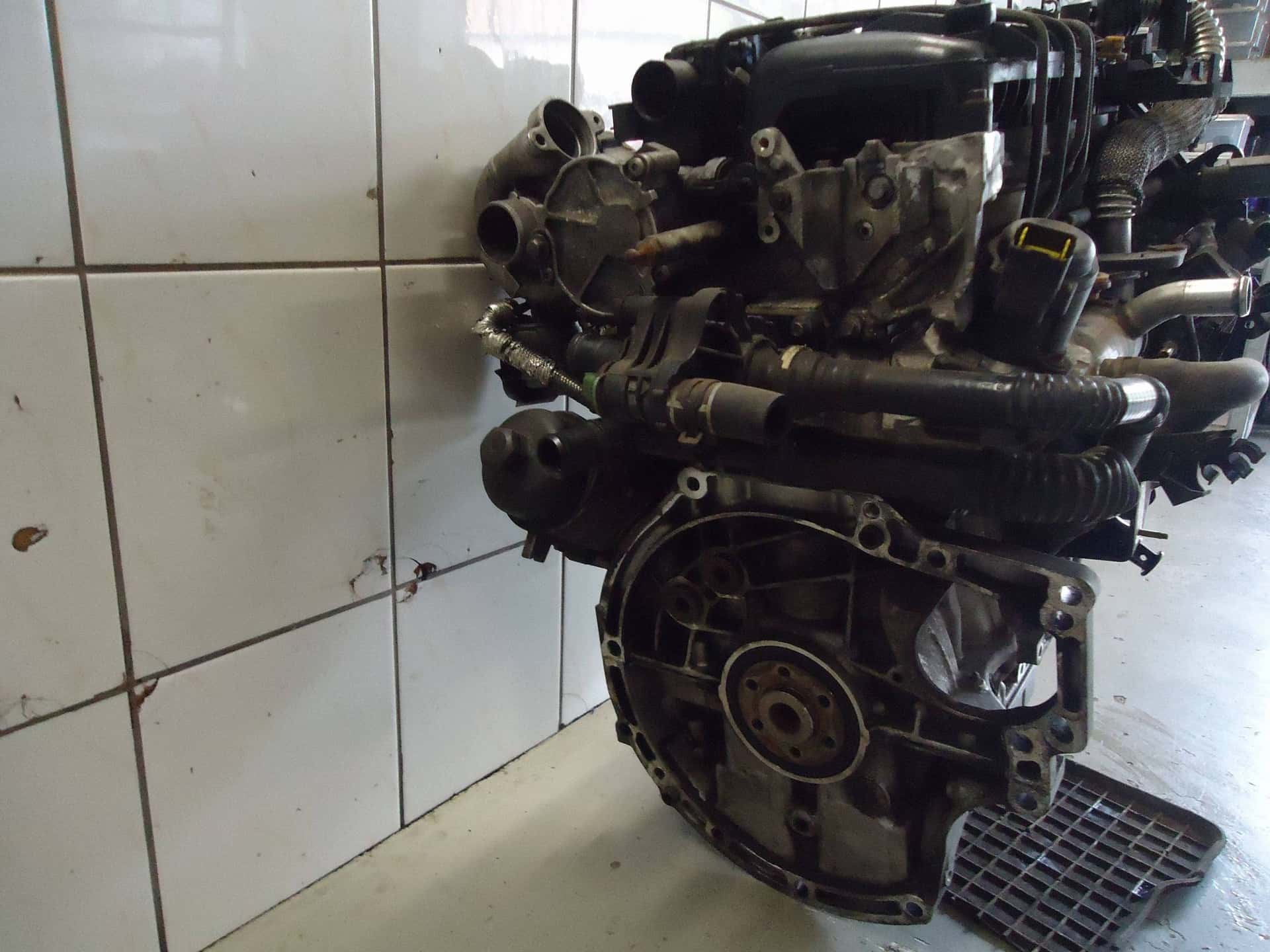 Moteur 9HV (DV6TED4B) vue 5