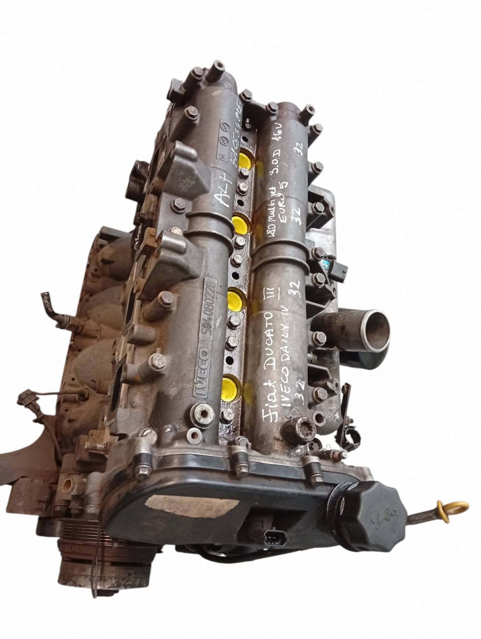 Moteur F1CE3481E (F30DTE) vue 4