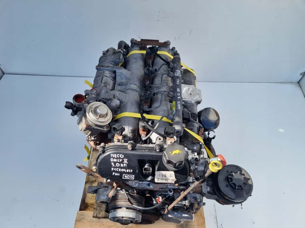 Moteur F1CE0481F vue 2