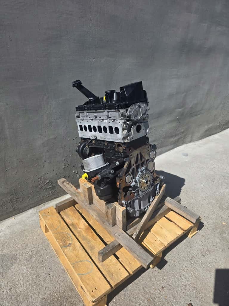 Moteur CXEB vue 3
