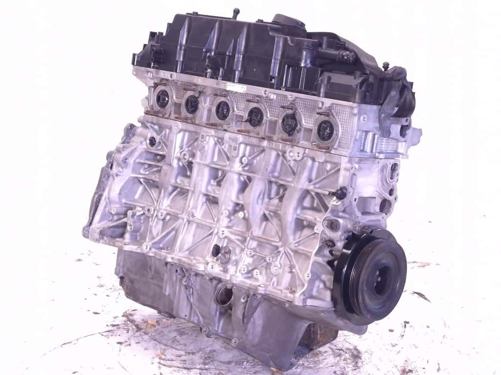 Moteur B57 D30 A vue 3