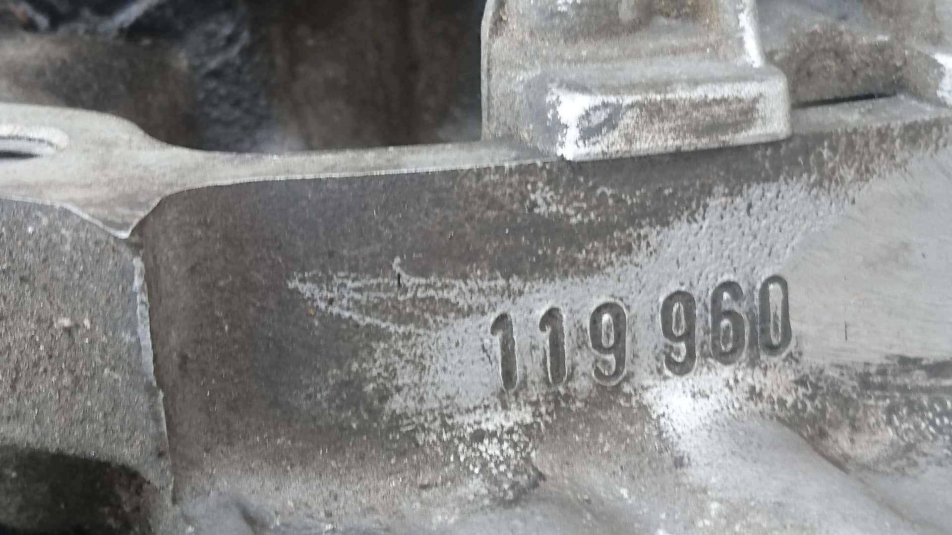 Moteur M 112.923 vue 4